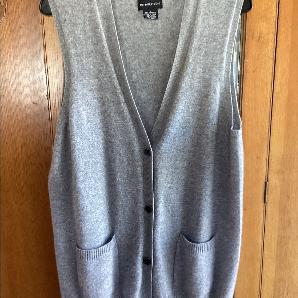 Cashmere grey vest.